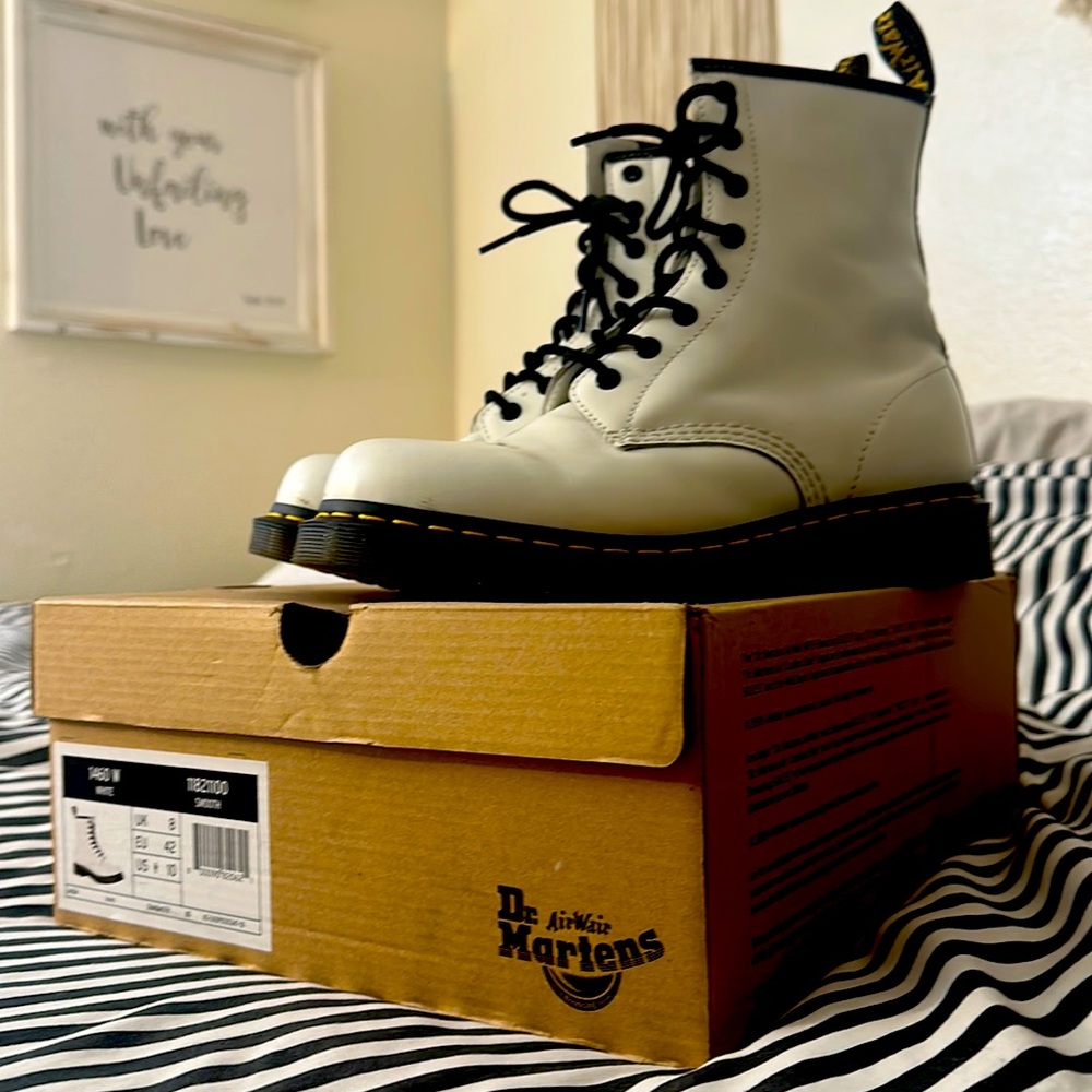 Dr.Martens White Combat Boots